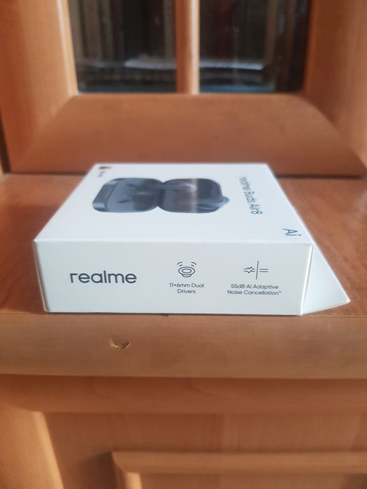 Продам наушники Realme