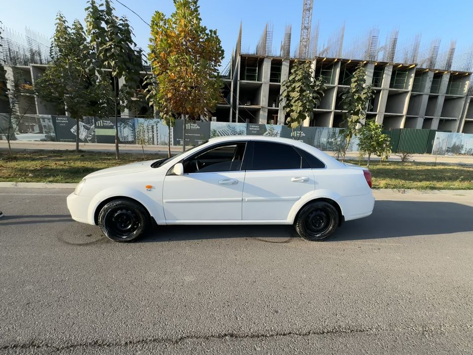 Deska balon sotiladi