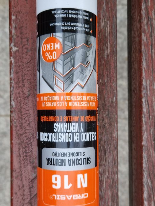 Vând silicon neutru pentru ferestre termopan