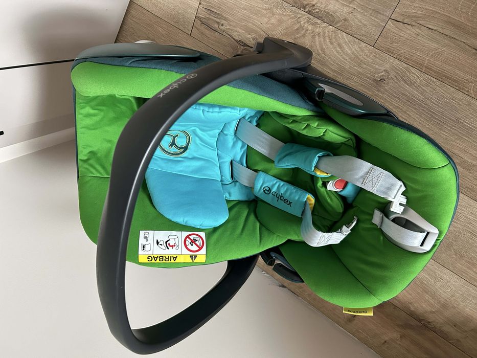 Cybex cloud Q с подложка за новородено и адаптери