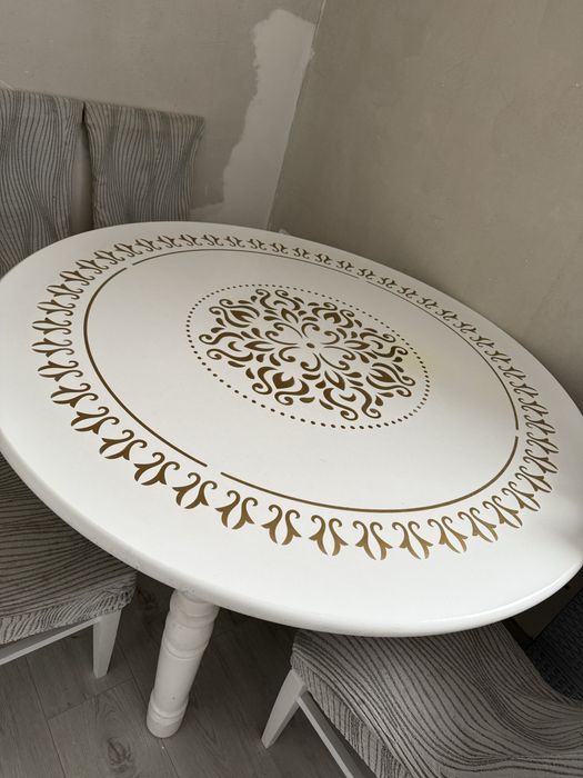 СТОЛ сатылады.