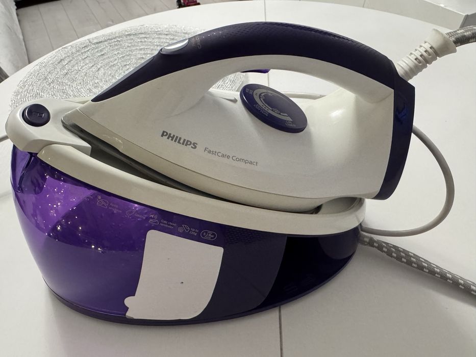 Statie de calcat Philips GC6730