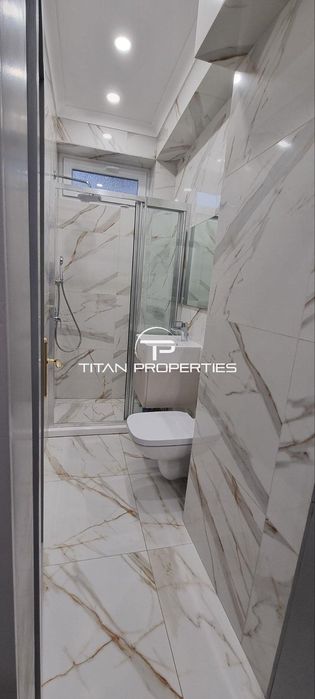 Дава се под наем Двустаен апартамент в Бургас, Център - 64 кв.м за 612 € - Снимка #6