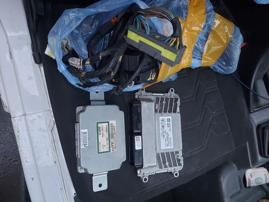 Spark  мозг компютер с проводами