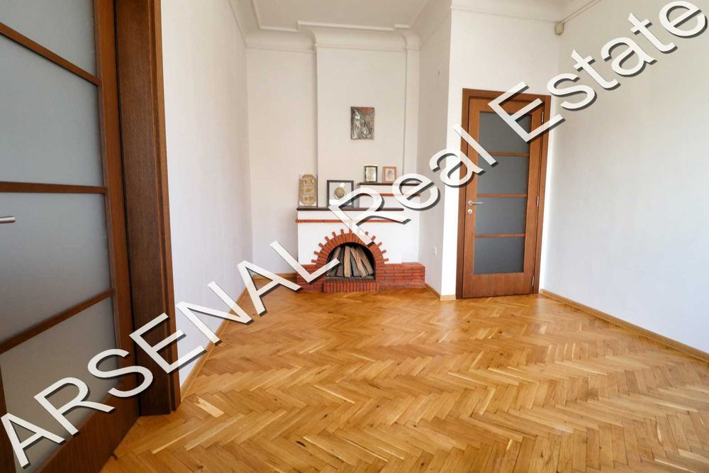 Дава се под наем Офис в София, Център - 135 кв.м за 1000 € - Снимка #4