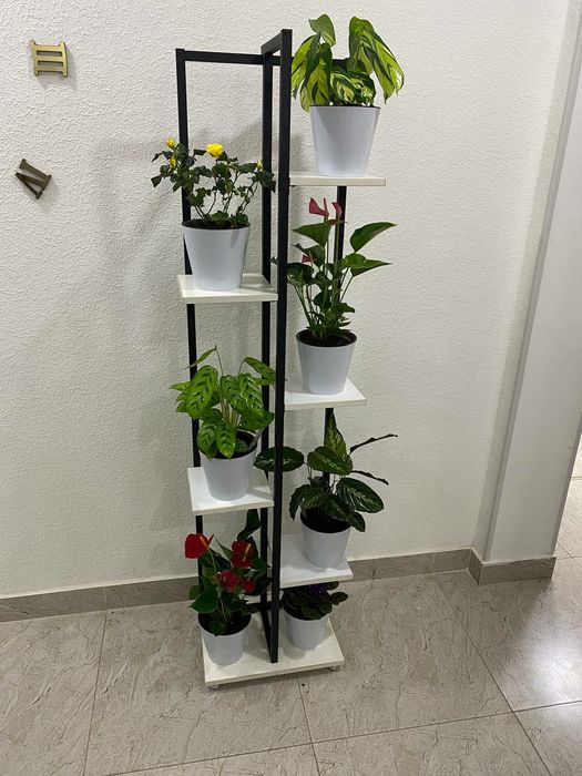 Подставка под цветы,гулга полка  стеллаж под цветы