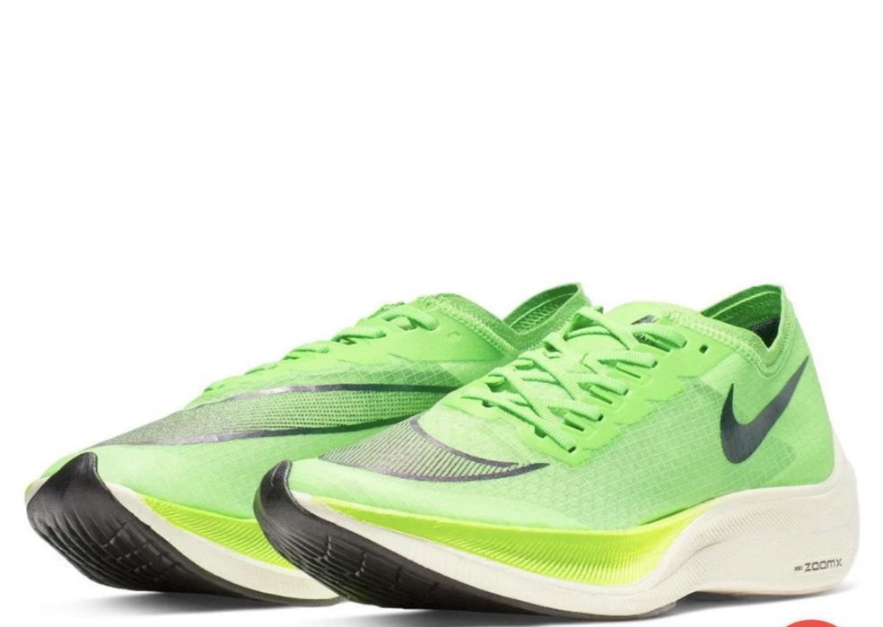 Продам nike кроссовки