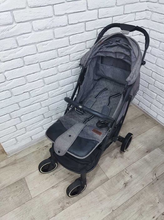 Продам коляску детскую