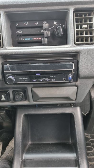 Pioneer mafon satiladi