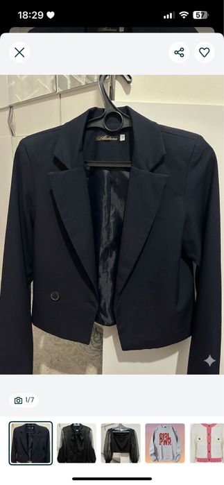 Темно синий пиджак укороченный