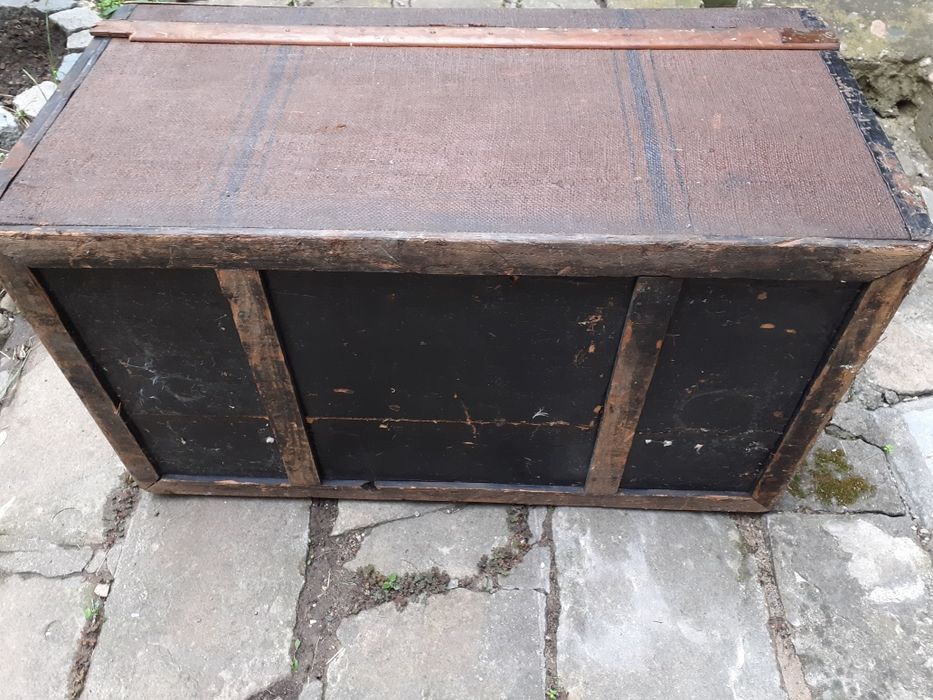 Старинен шкаф ракла