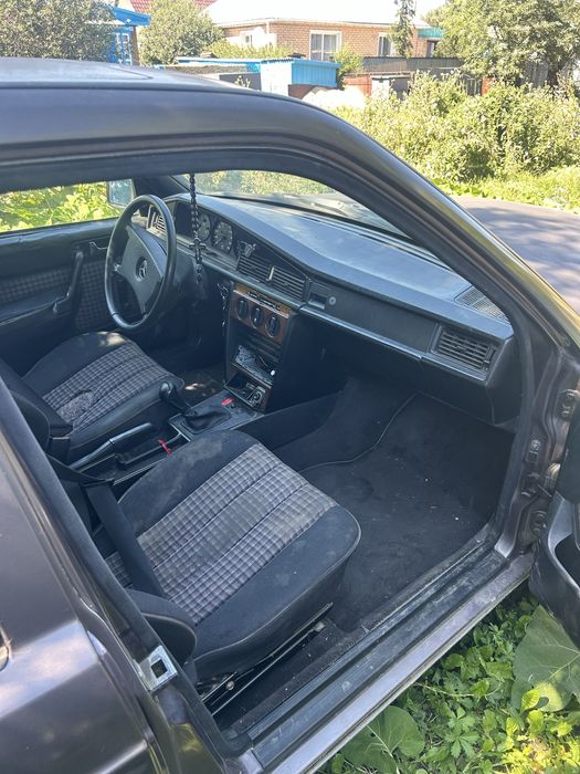 Продам Mercedes-Benz 190