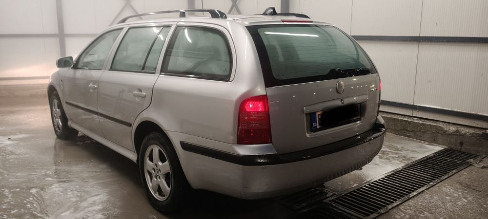 Шкода Октавия 2.0 газ бензин