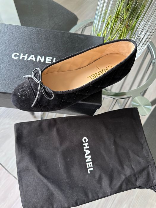 Vând pantofi noi Chanel