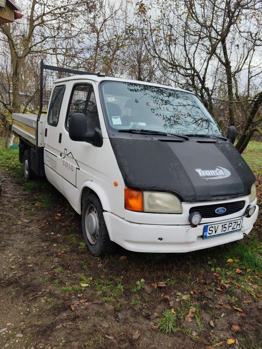 Autoutilitara Ford transit doka 6 locuri, variante auto cutie automata
