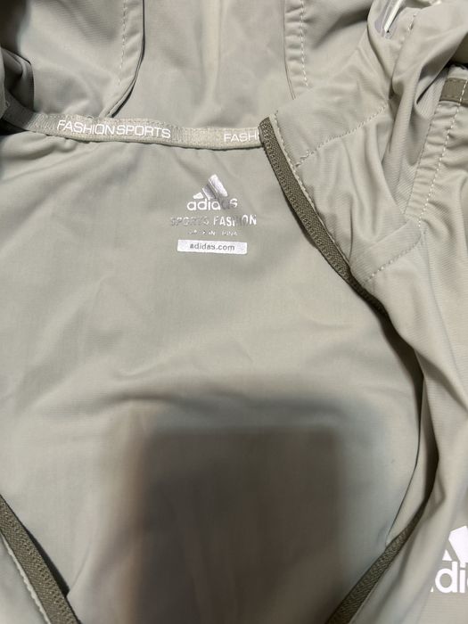 Продаются спортивные костюмы