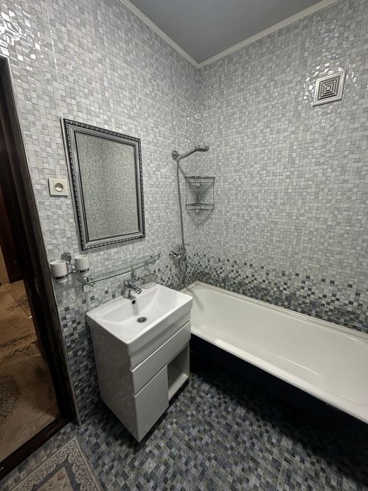 Eshonguzar 2 xonalik kvartira 1 etajda sotuvda