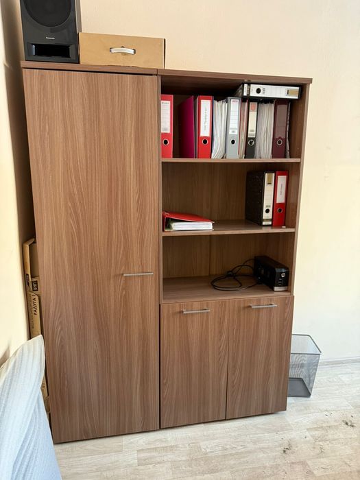 Продам три письменных стола. Два Шкафа.