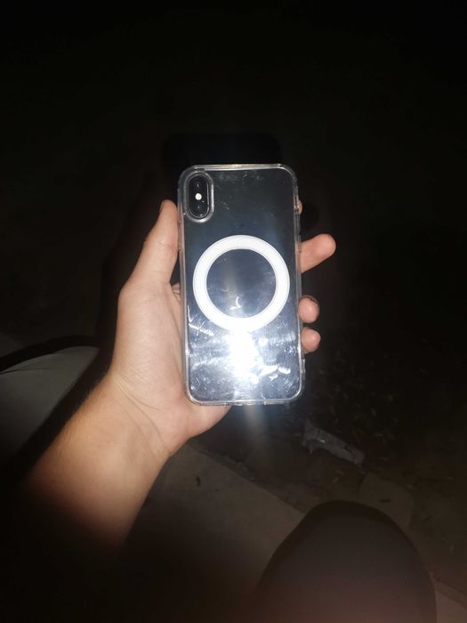 Iphone x hamma joyi ishlaydi, va sog'. 64gb