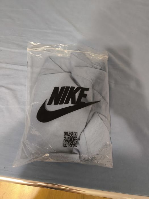 Nike tech pentru vară