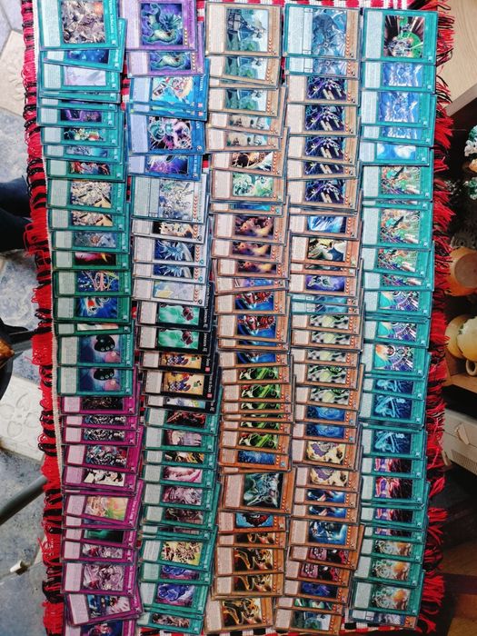 Lot 437 cărți Yu-Gi-Oh! originale (negociabil) în spaniola