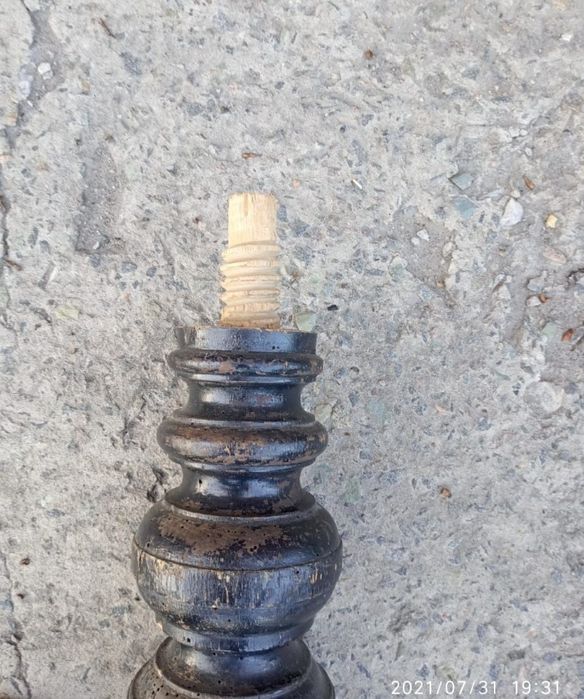 Антикварный стол