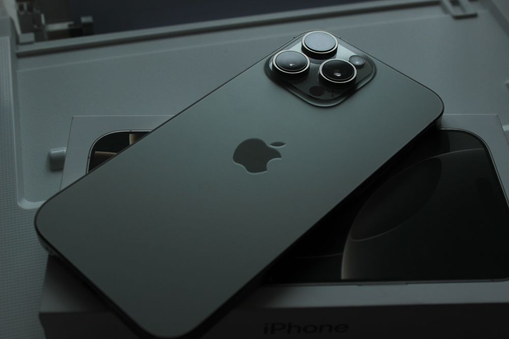 IPHONE 16 PRO MAX 256GB гаранция до 2027г.