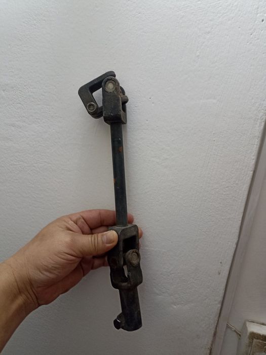 Продам рулевую креставину пассат б3