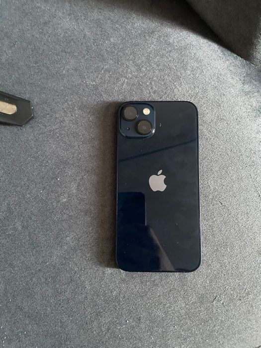 Айфон 13 в отличном состоянии