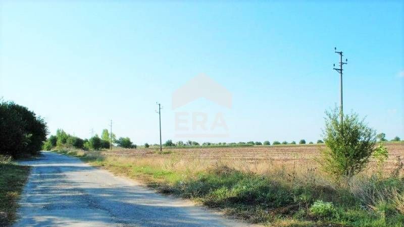 УПИ с разрешение за ваканционно селище на 250 м от плажната ивица в Ша