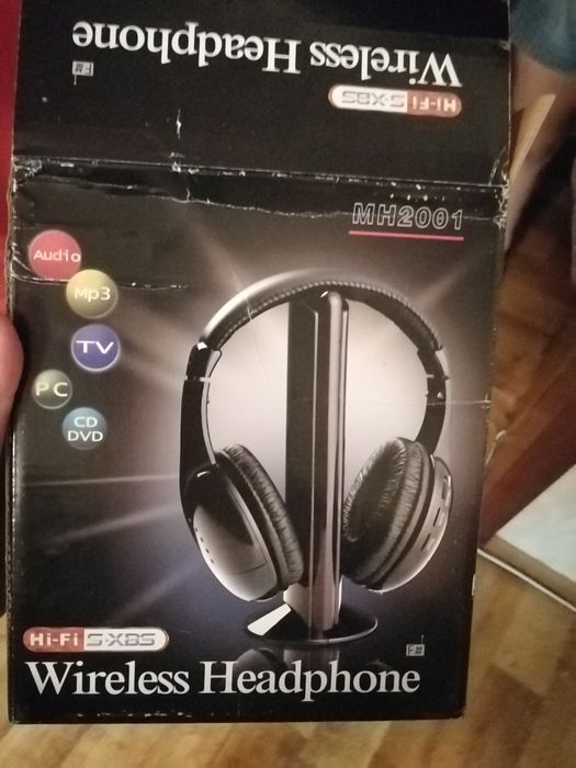 Наушники для телевизора.