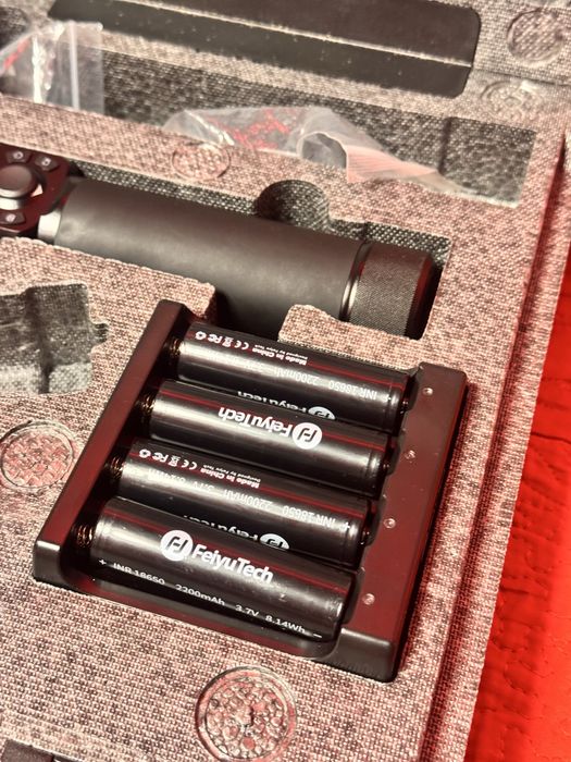 Stabilizator gimbal Feiyu Tech Ak2000