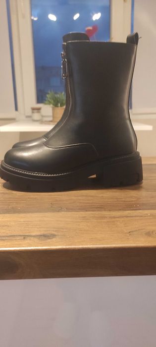 Нови дамски боти 38 - 38 лв.