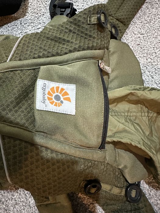 Ham ergobaby omni breeze