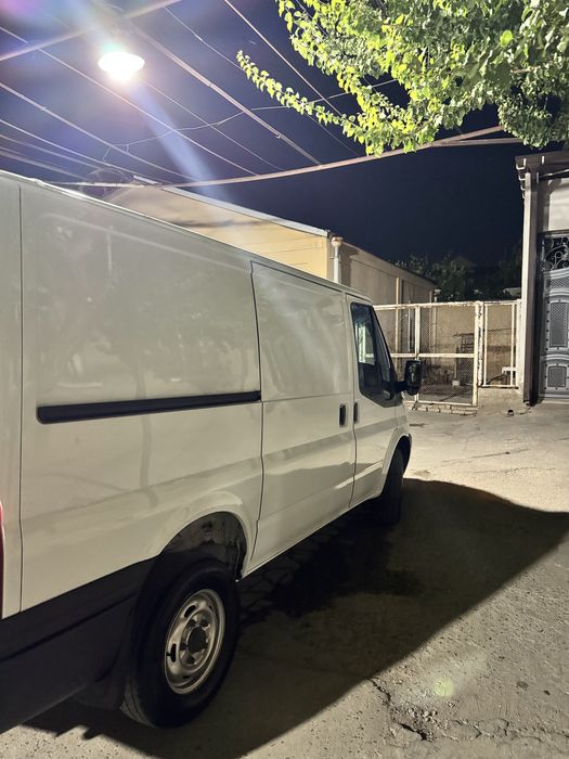 Ford transit sotiladi