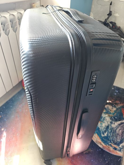 Продаю чемоданы б/у.