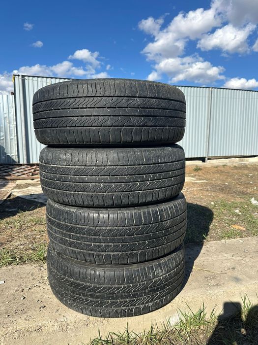 215/60/16 TRIANGLE состояние идеальное. Ездила реально 1 сезон.