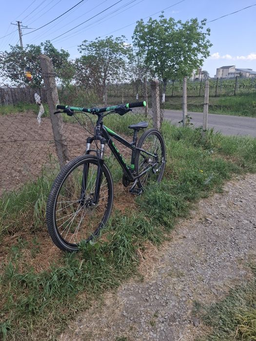 Vând carrera 1100 lei