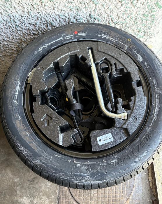 Titlu: Roata rezervă nouă +kit complet cric cheie nou VW Skoda 5x112