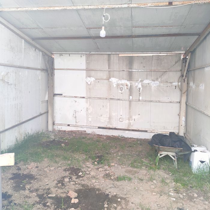 Închiriez convenabil spatiu comercial