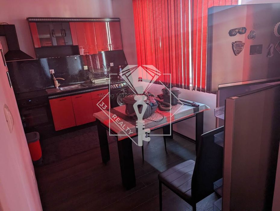 Продава се Двустаен апартамент в Пловдив, Тракия - 76 кв.м за 2033 €/кв.м - Снимка #1