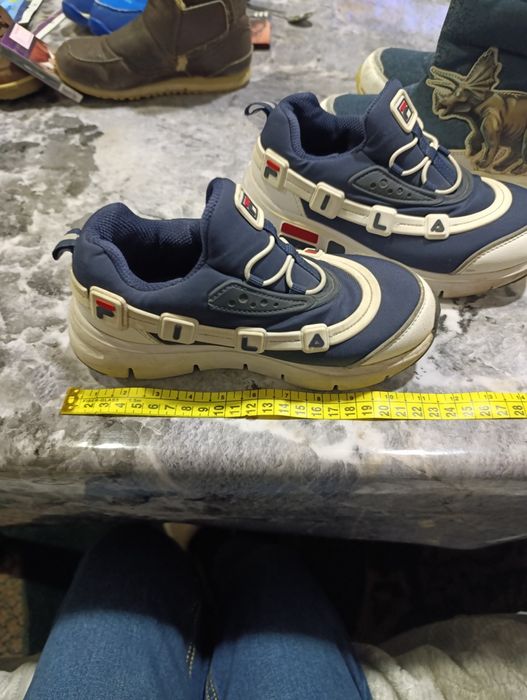 Детская обувь в хорошем состоянии привезённая из Кореи