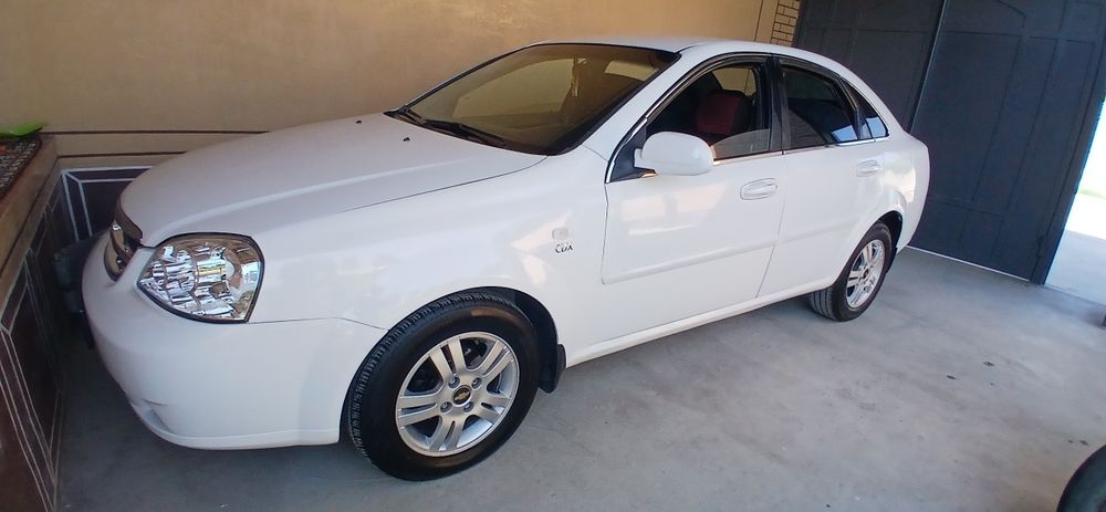 Lasetti 1.8 rasxoti yoq