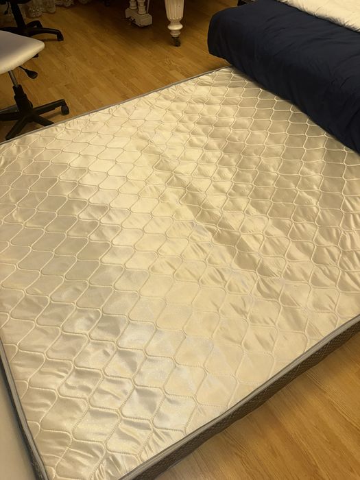 Продам Матрас 180х200