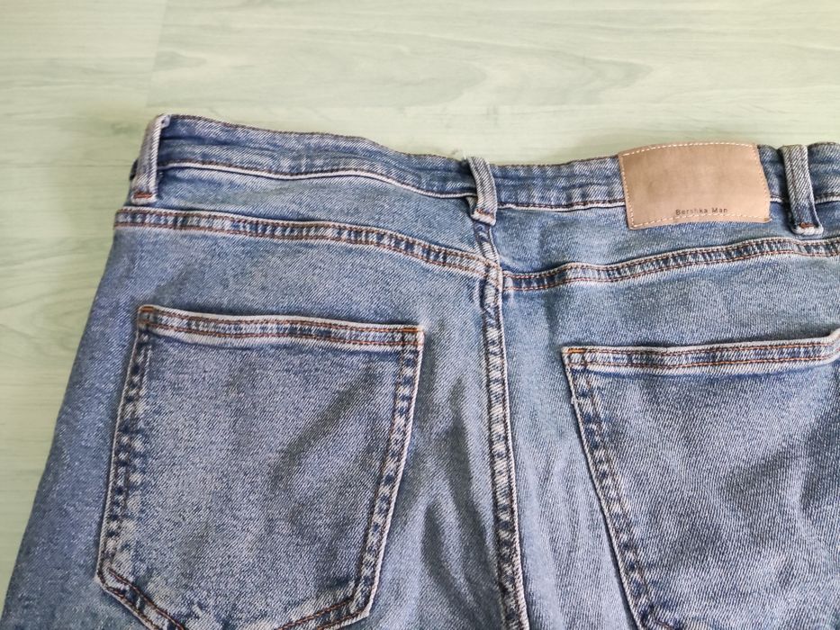 Мъжки дънки Bershka