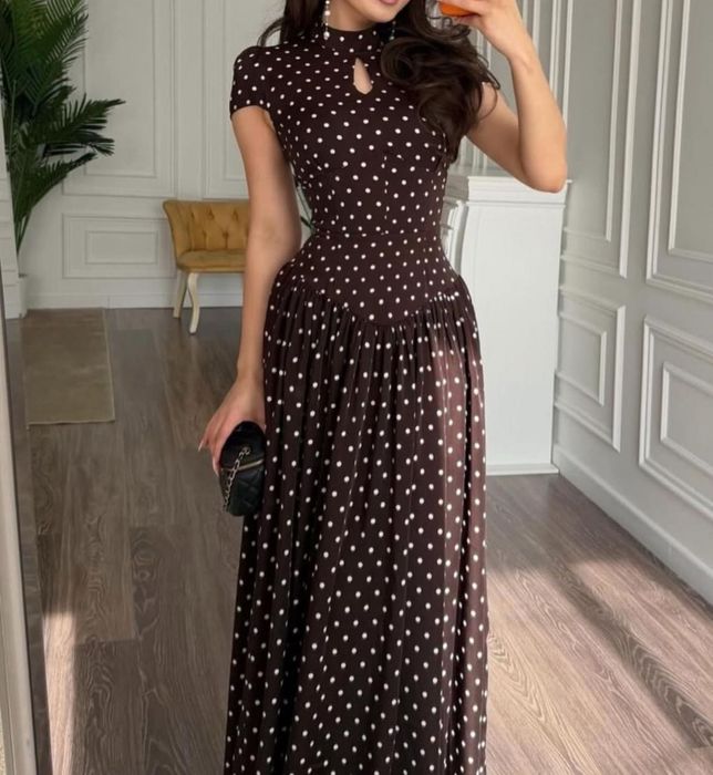 Платье в горошек