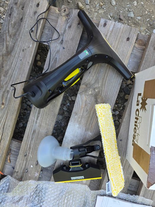 Aspirator de geamuri Karcher WV 2 Premium 10 Years Edition