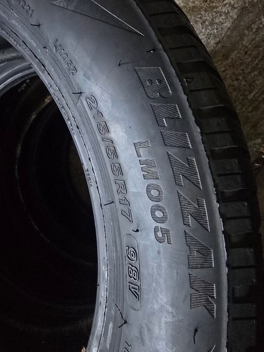 Bridgestone 215/55 R17 98V MS iarnă