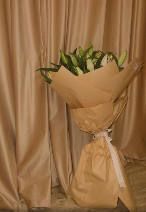 Свежие белые лилии!