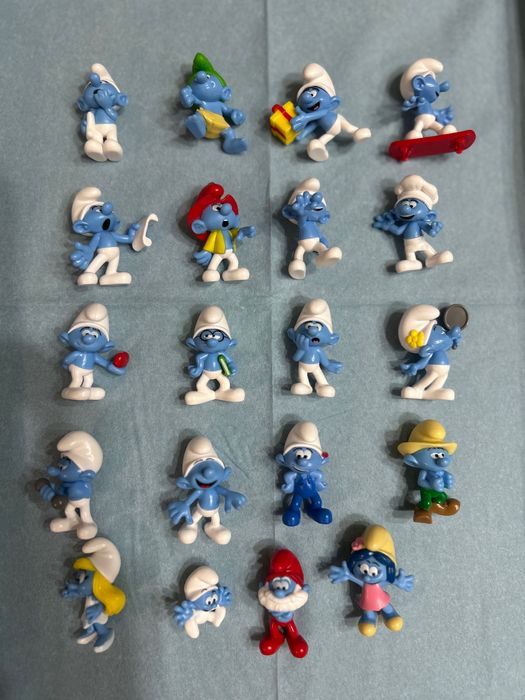 Vând ștrumfi! NOI!